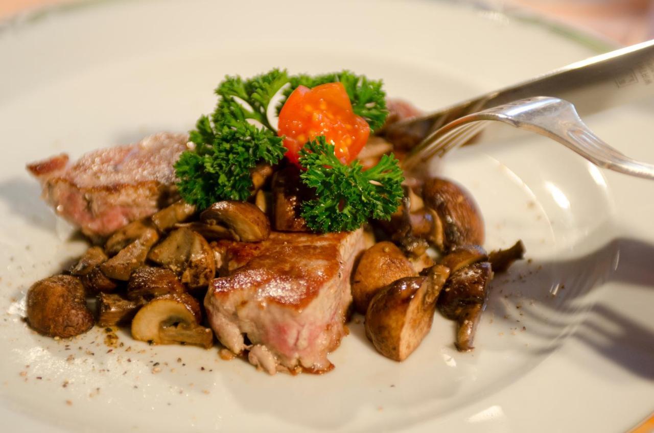 Schreyers Hotel Restaurant Mutzel Schluchsee Exteriör bild